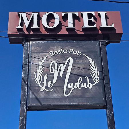 Resto Pub Motel Le Madub L'Isle-Verte ภายนอก รูปภาพ